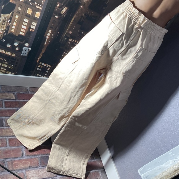URBAN OUTFITTERS - NWT - pants: beige pocketed cargo wideleg w zip, buttons - 32 - Picture 15 of 16